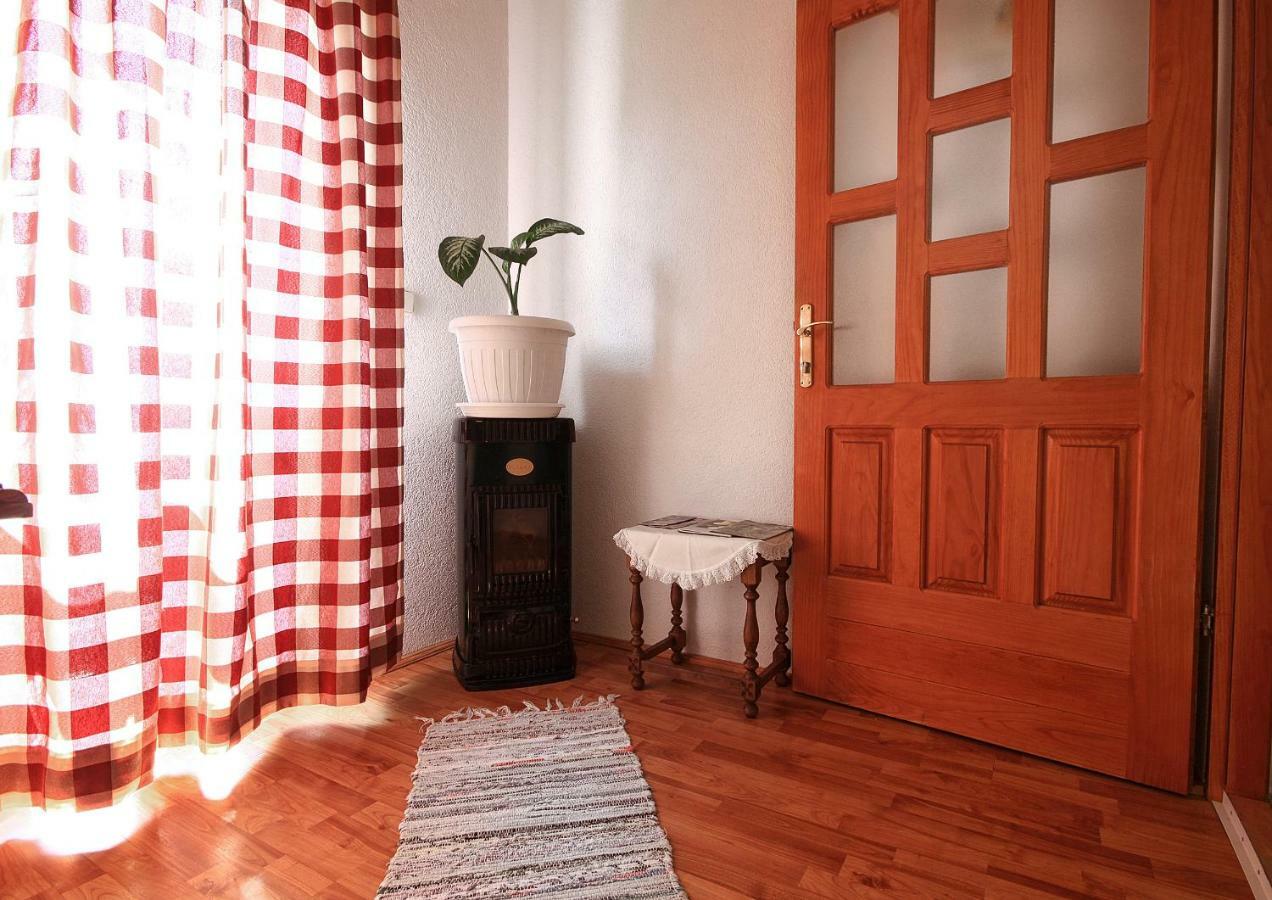 Apartment Medeni Rakovica Exteriér fotografie